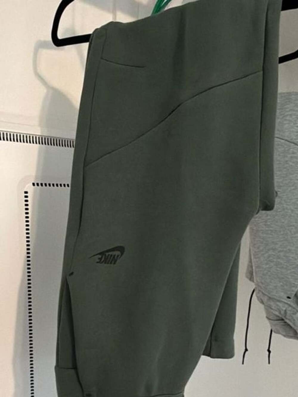 Nike Tech Fleece Joggers Size M Green